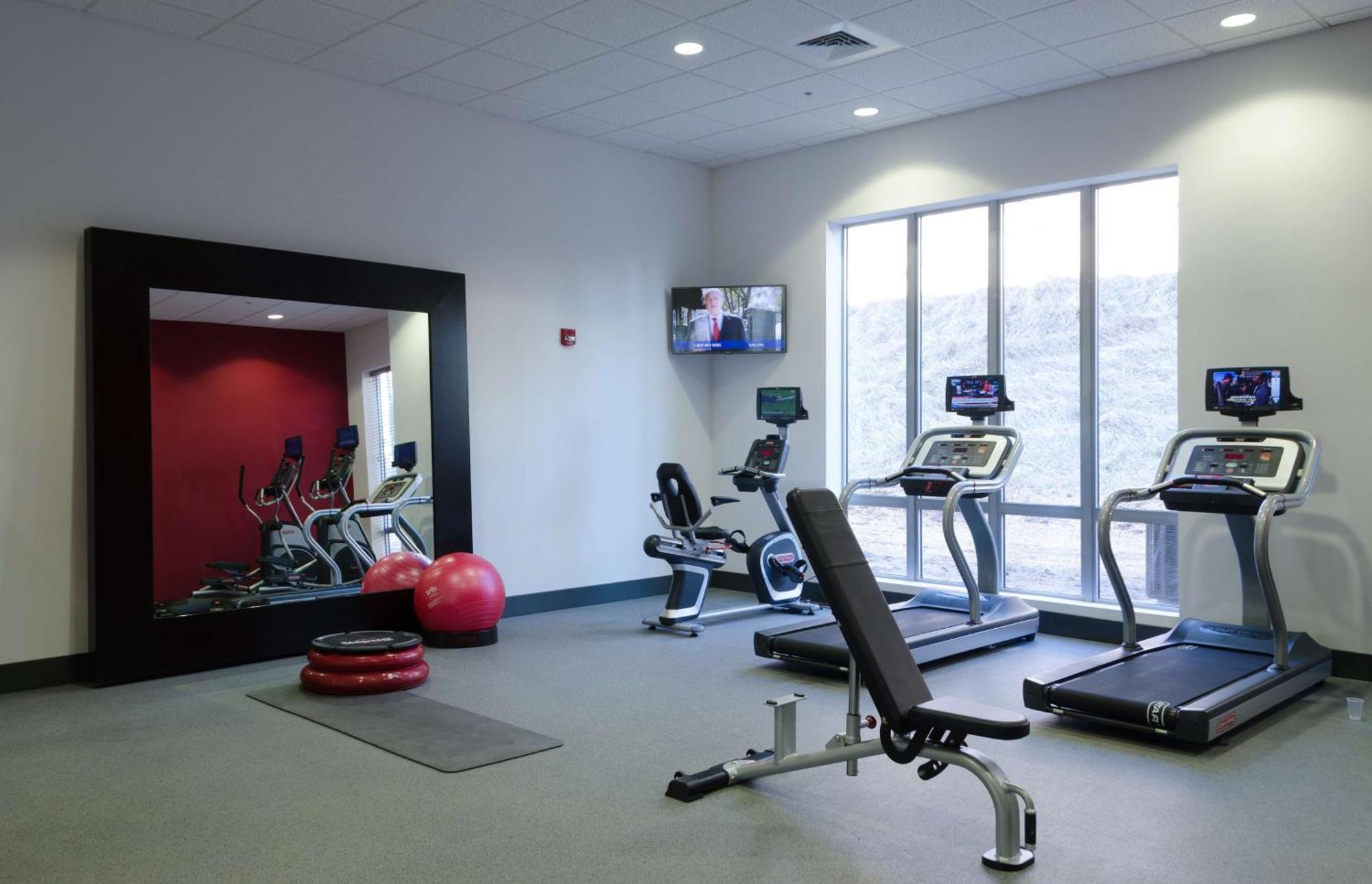 Hilton Garden Inn Hickory Kültér fotó